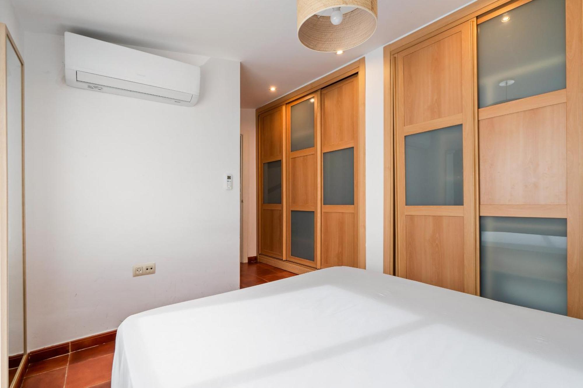 Apartamento En La Gran Via Alquiler Temporal Madrid Exterior photo